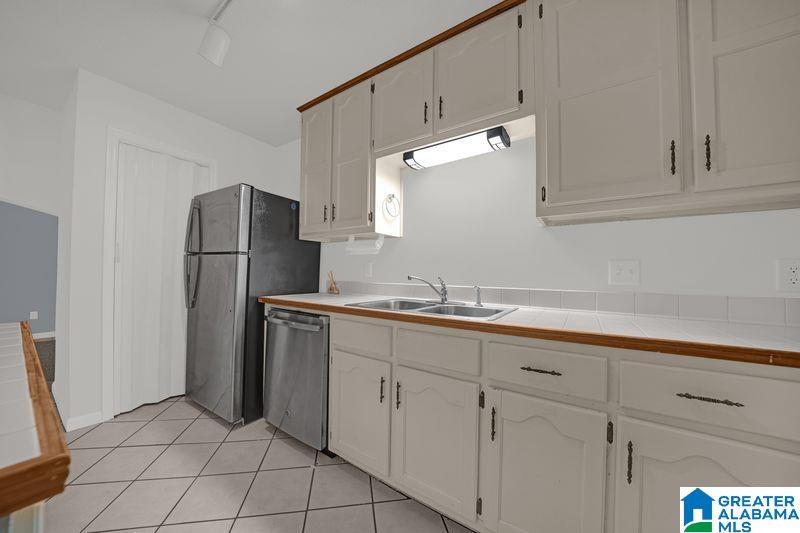708 WOODLAND VILLAGE Unit: 708