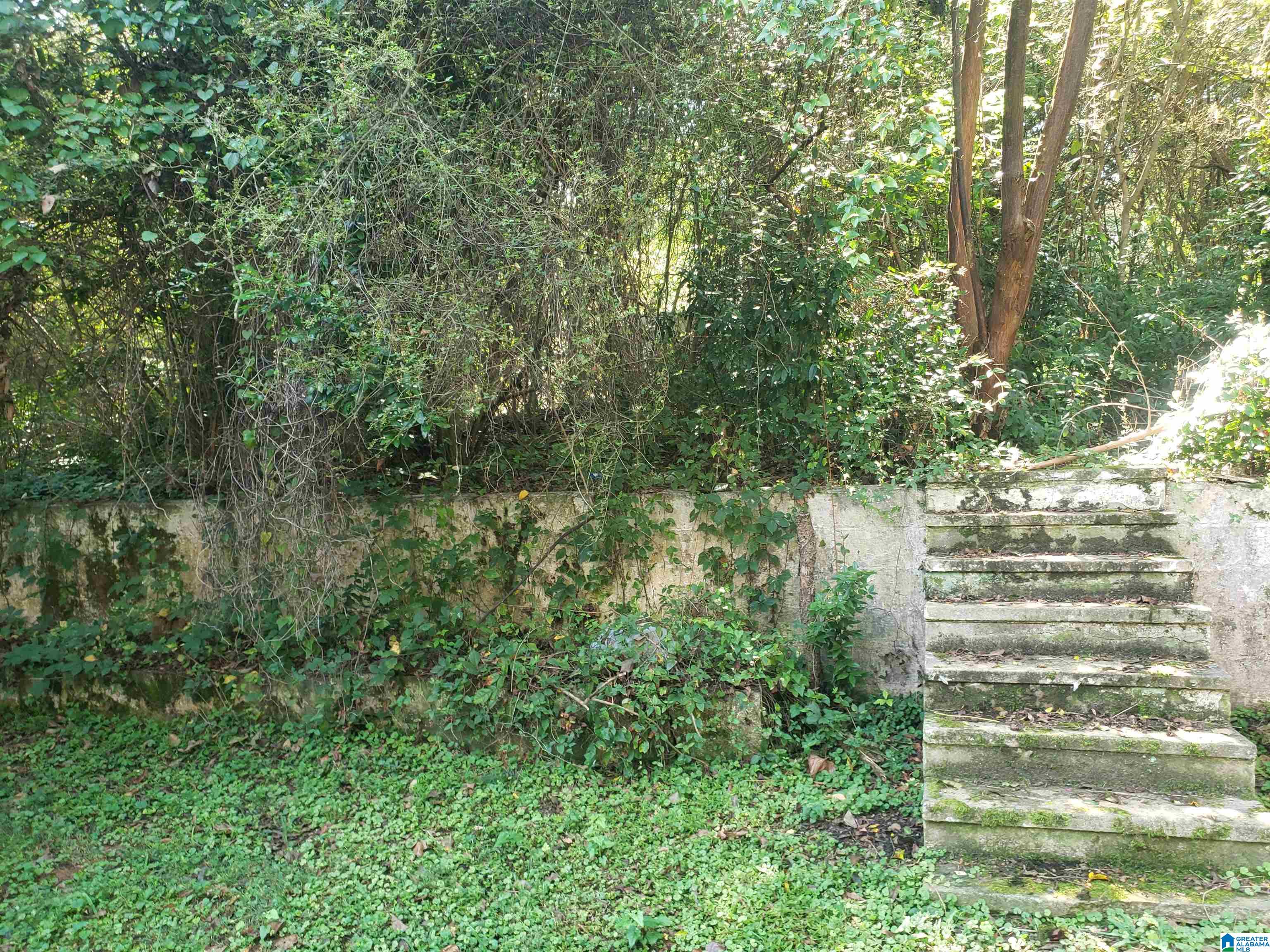 105 EASTERN VALLEY ROAD