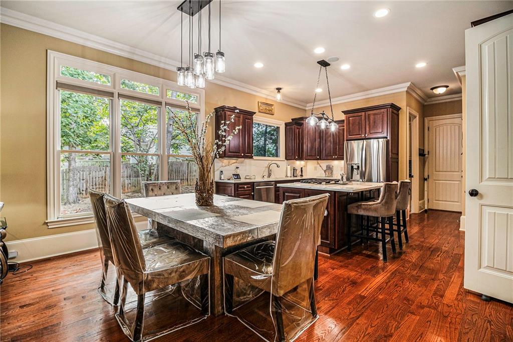 3814 Ballard Drive