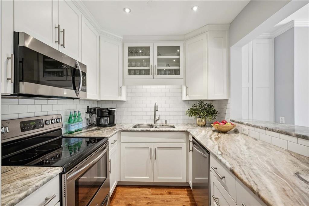 70 Old Ivy Road NE Unit 23