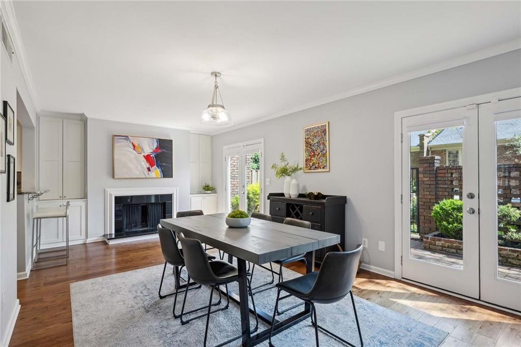 70 Old Ivy Road NE Unit 23