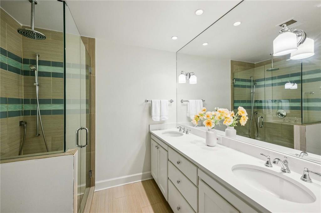 70 Old Ivy Road NE Unit 23