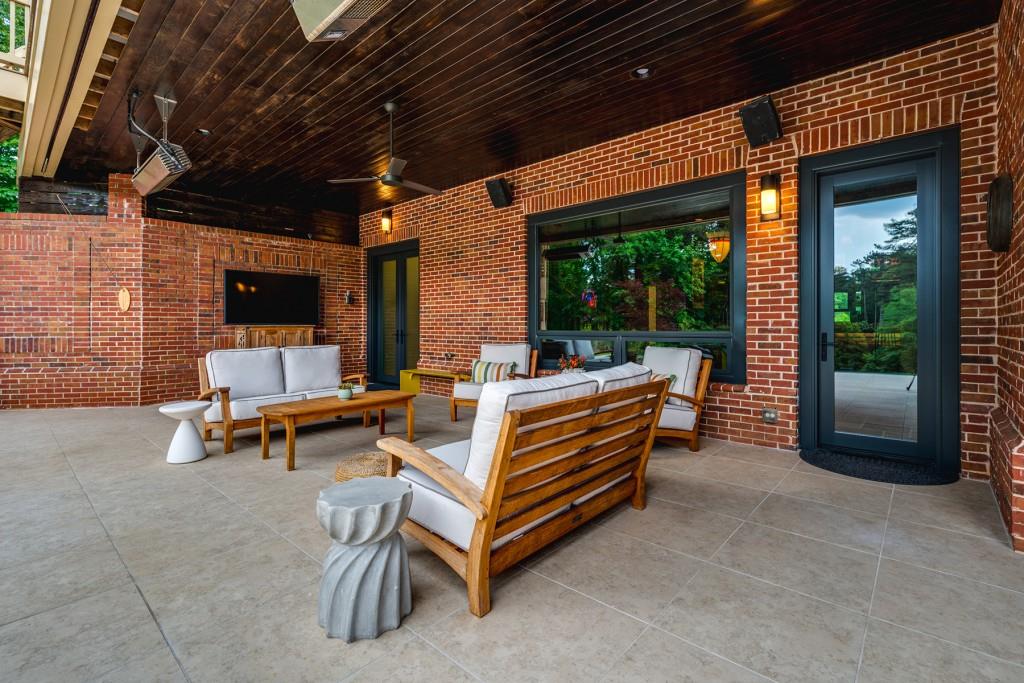 641 Old Mountain Road NW