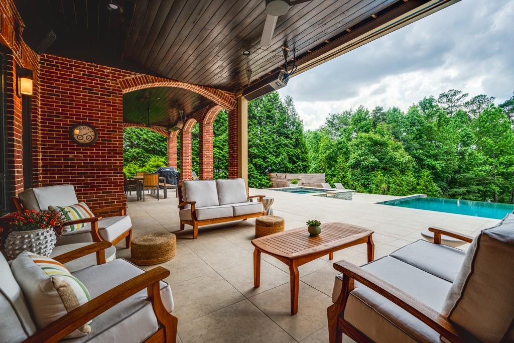 641 Old Mountain Road NW
