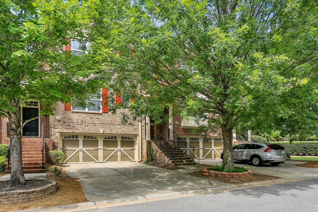 3896 Fairhill Point