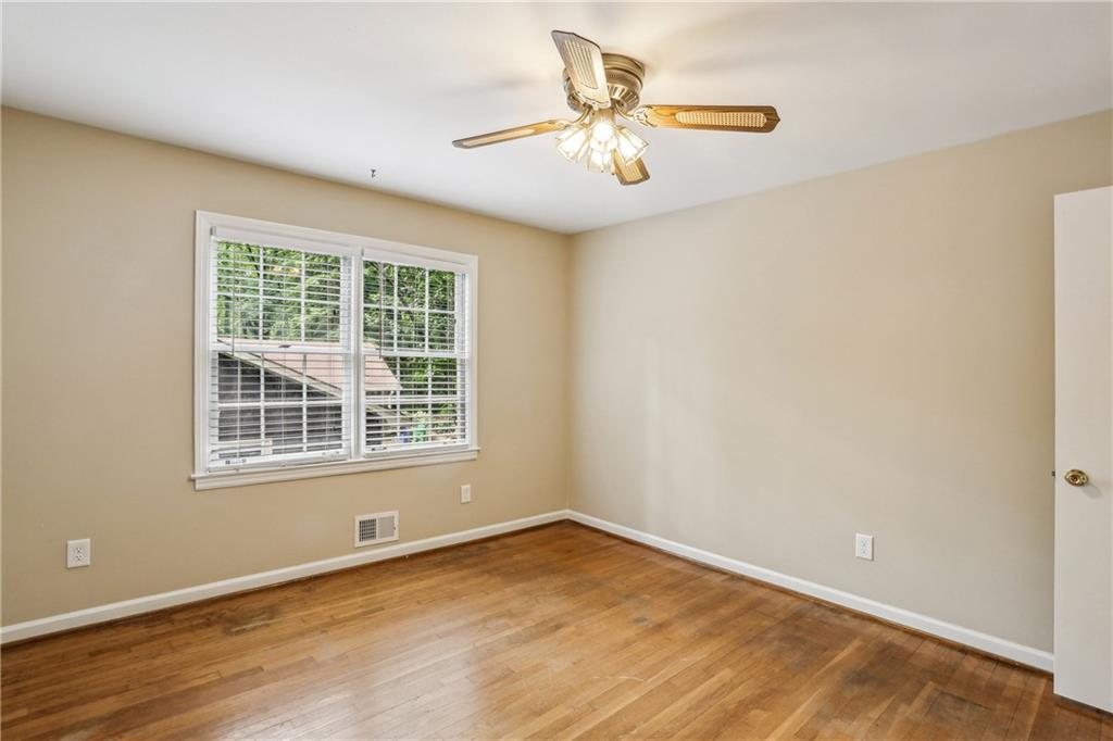 1215 Vista Leaf Drive