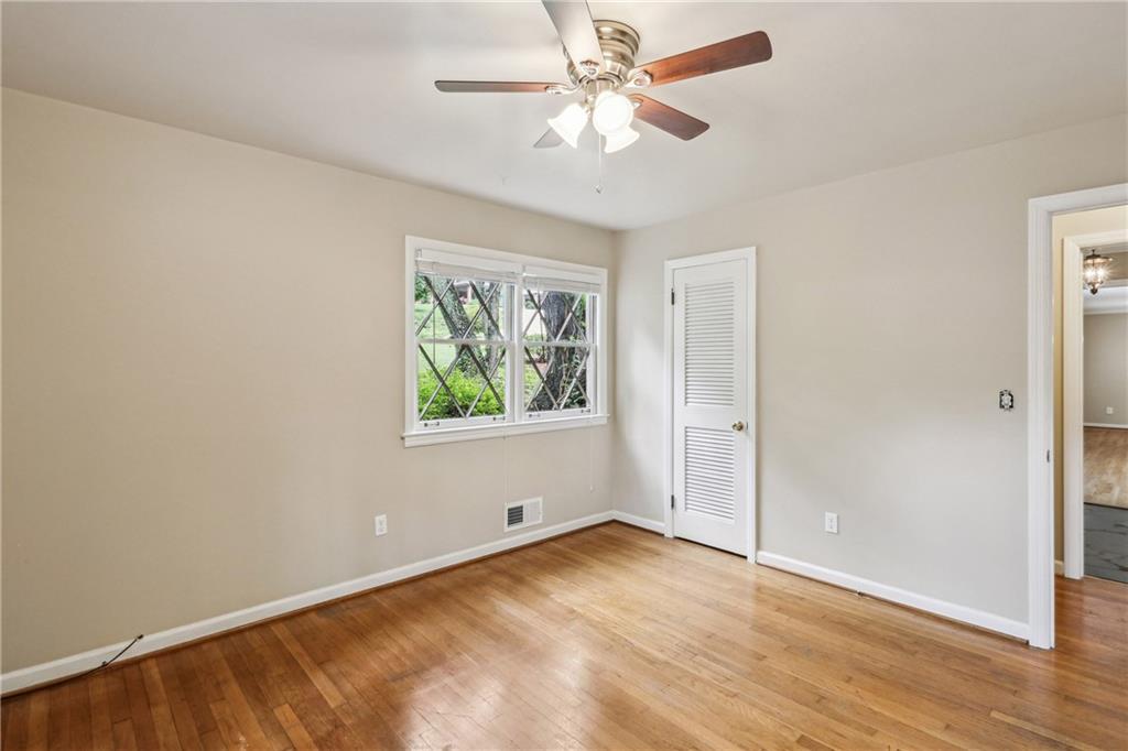 1215 Vista Leaf Drive