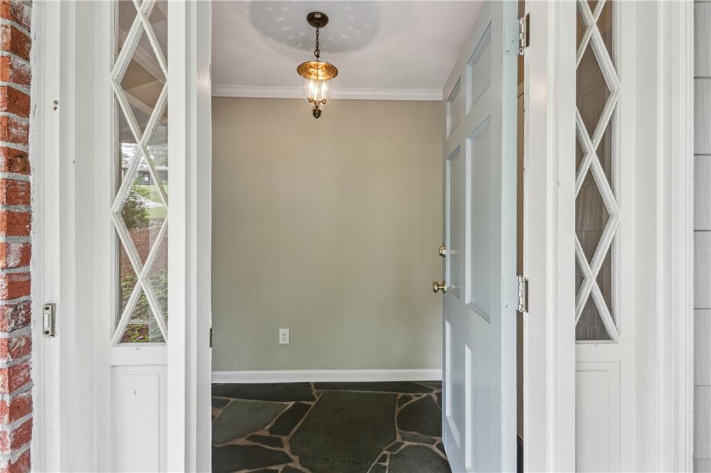 1215 Vista Leaf Drive
