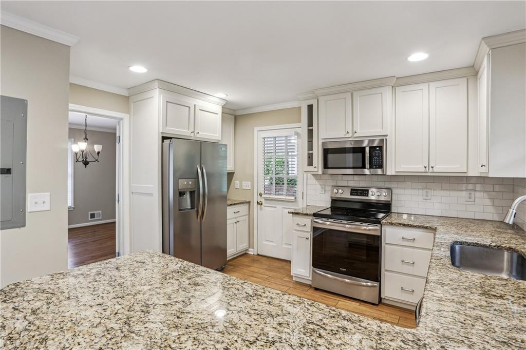 1215 Vista Leaf Drive