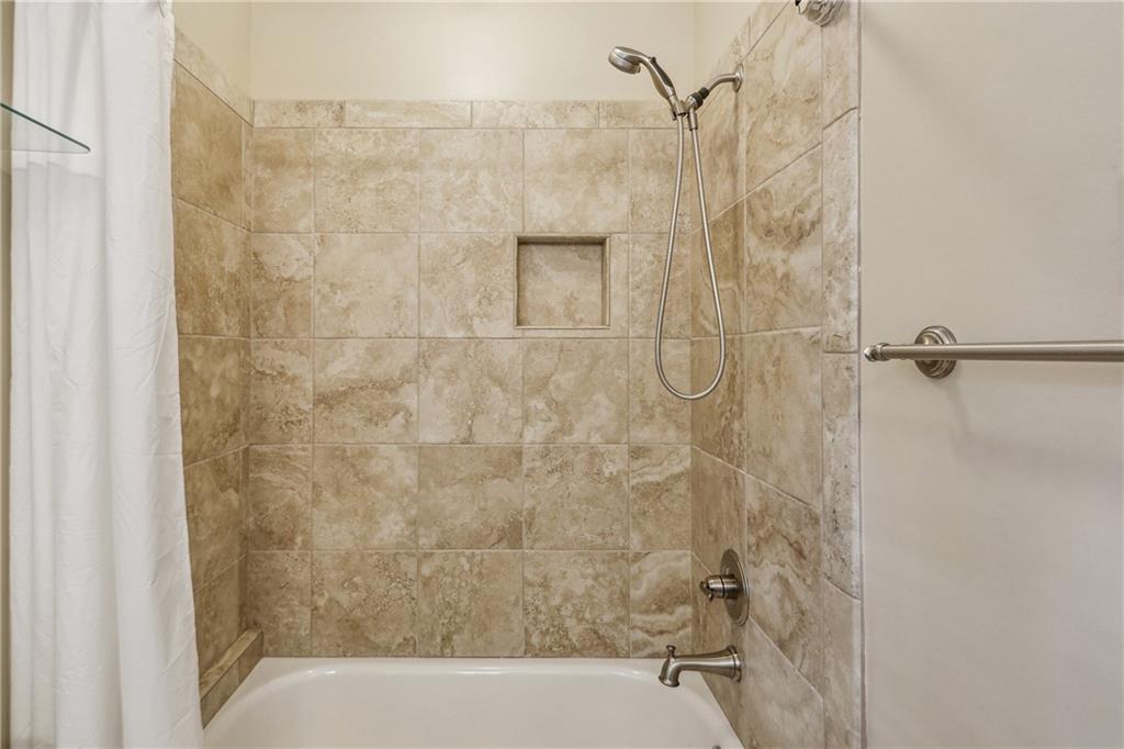 1215 Vista Leaf Drive