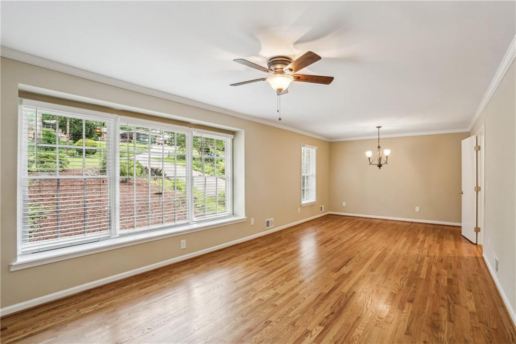 1215 Vista Leaf Drive