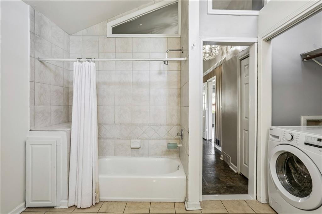 1609 Tanager Circle