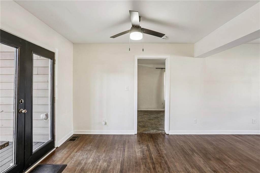 1609 Tanager Circle