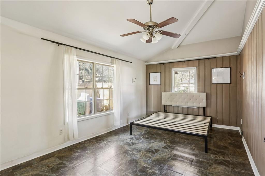 1609 Tanager Circle