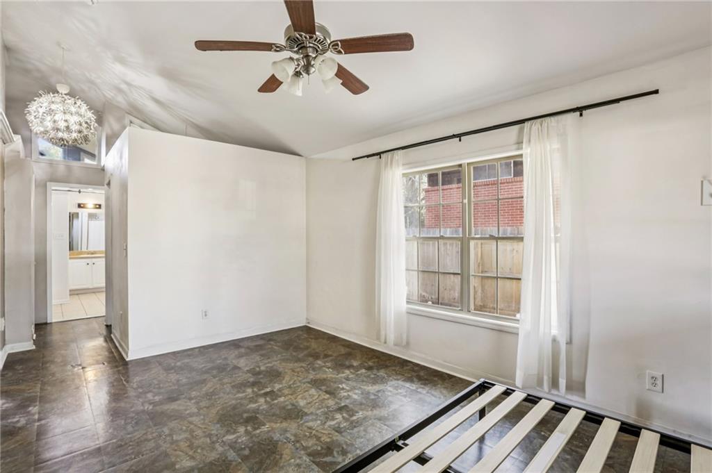 1609 Tanager Circle