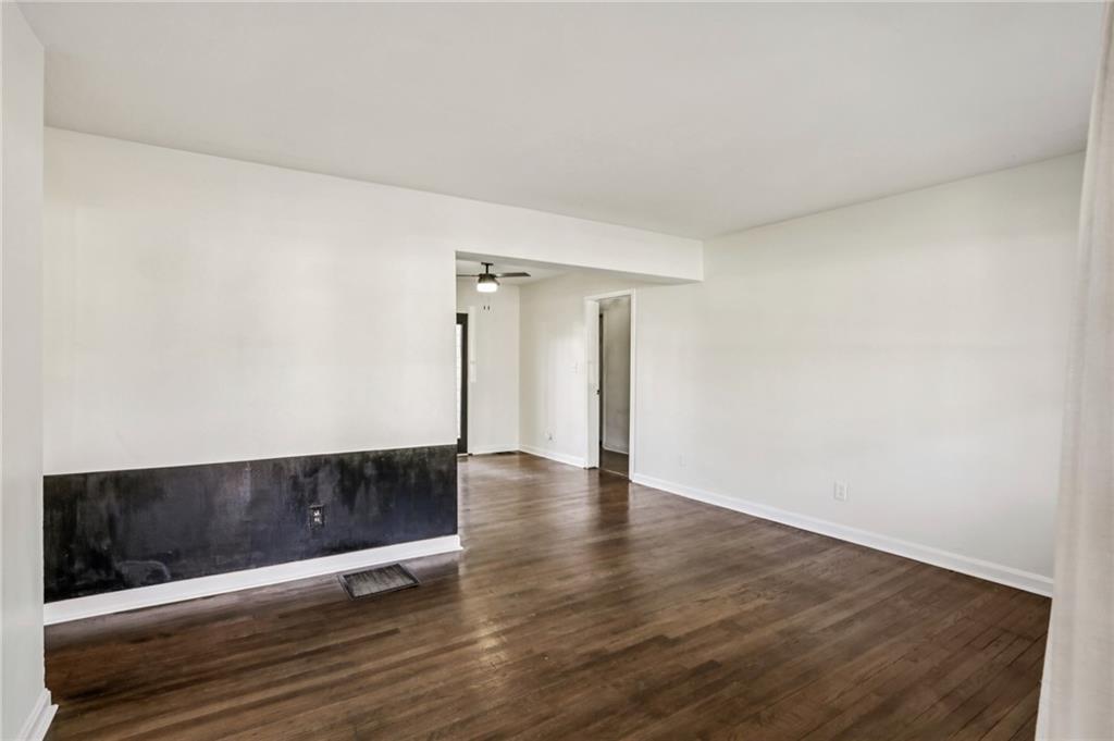 1609 Tanager Circle