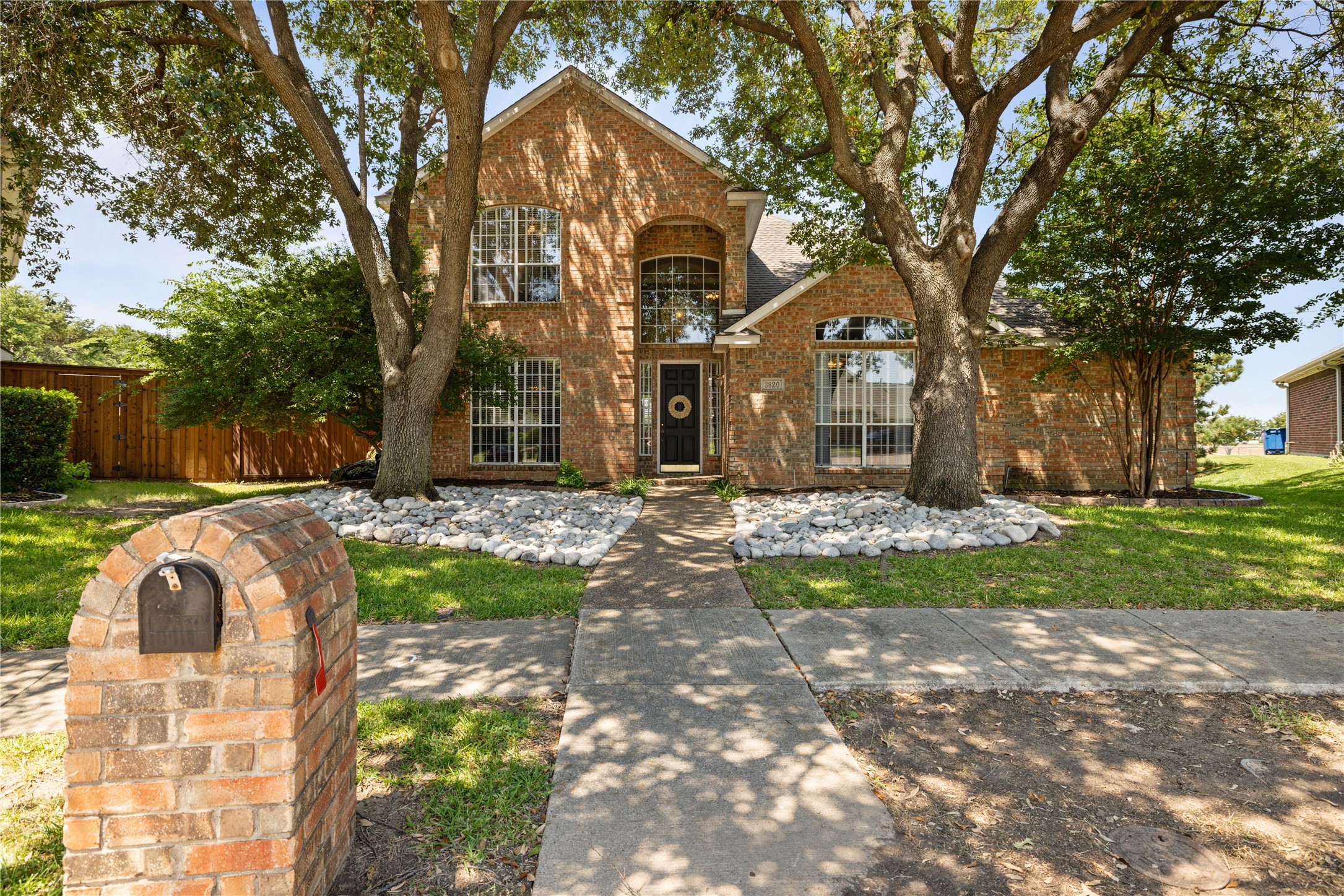 3820 Walden Way