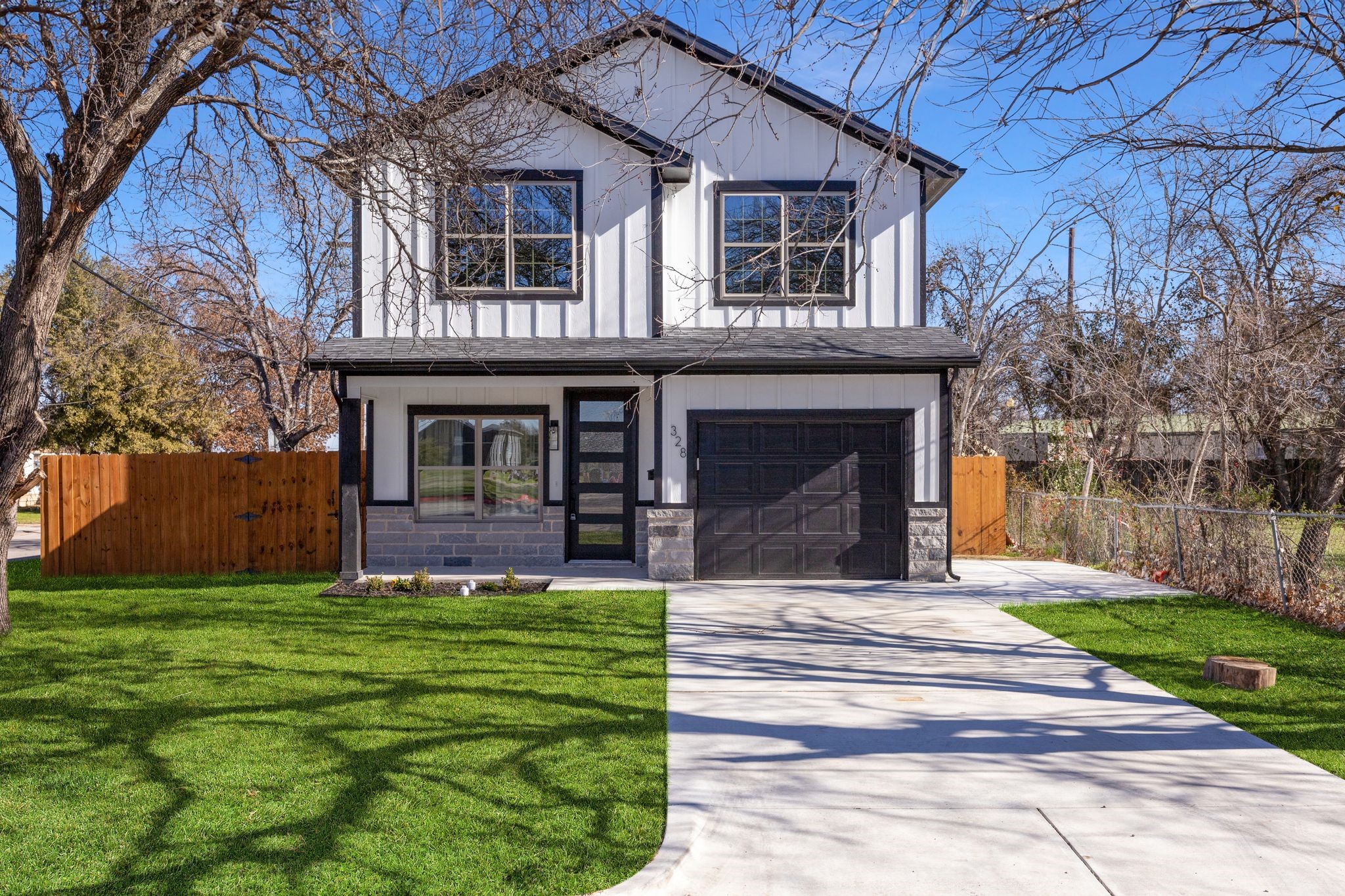 328 N Roe Street