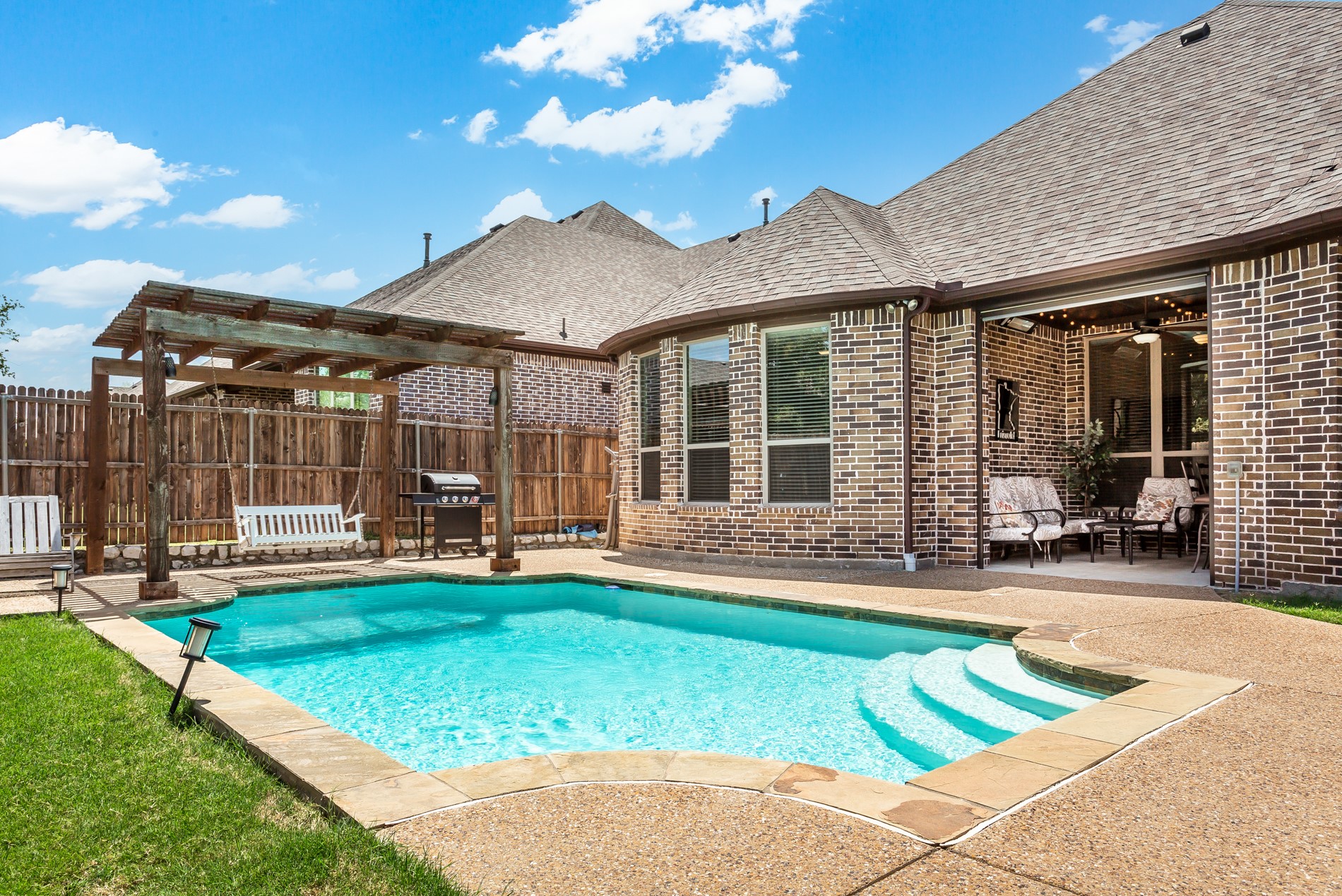 4048 Crowe Lane