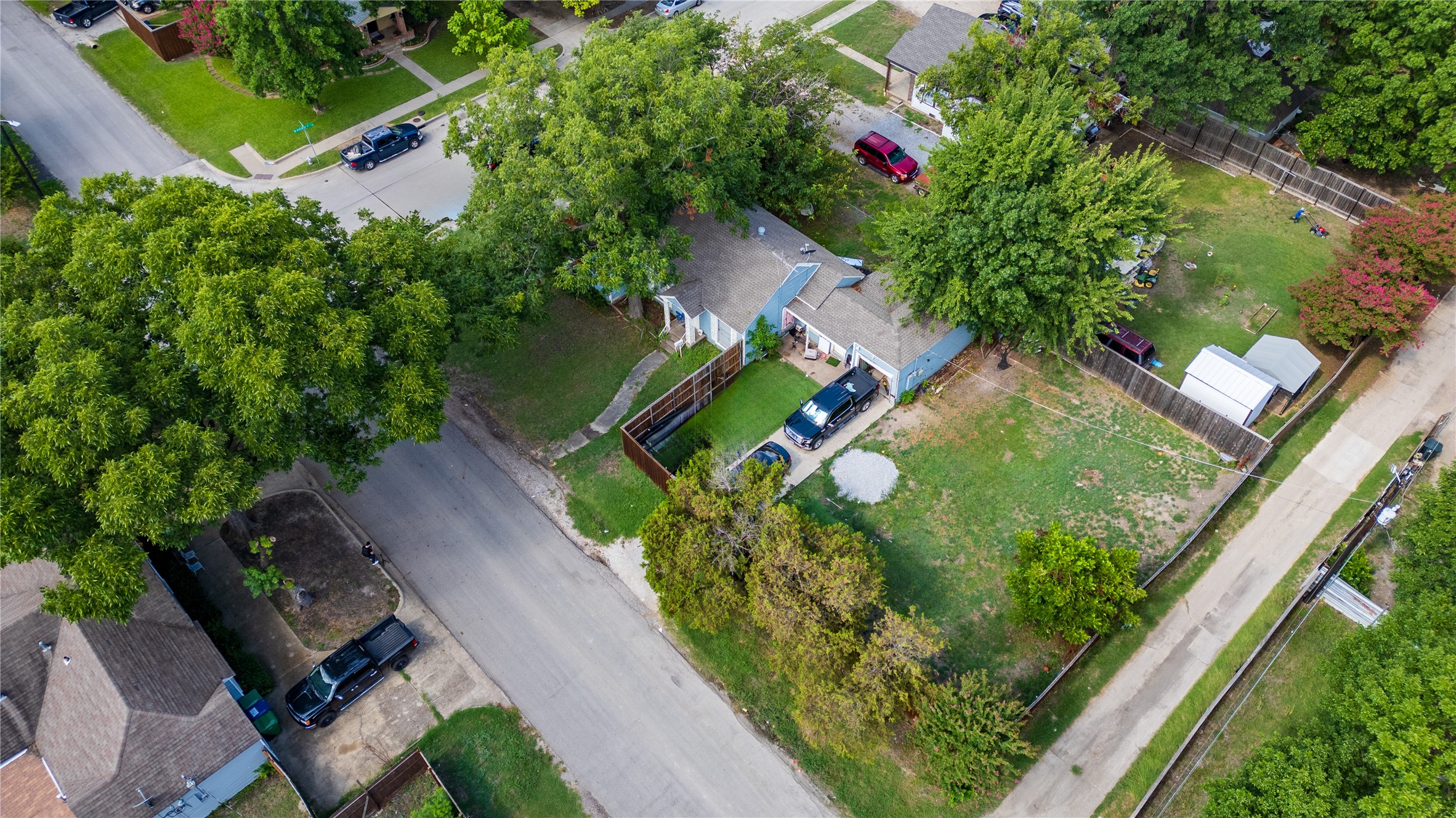 301 W Avenue Avenue E