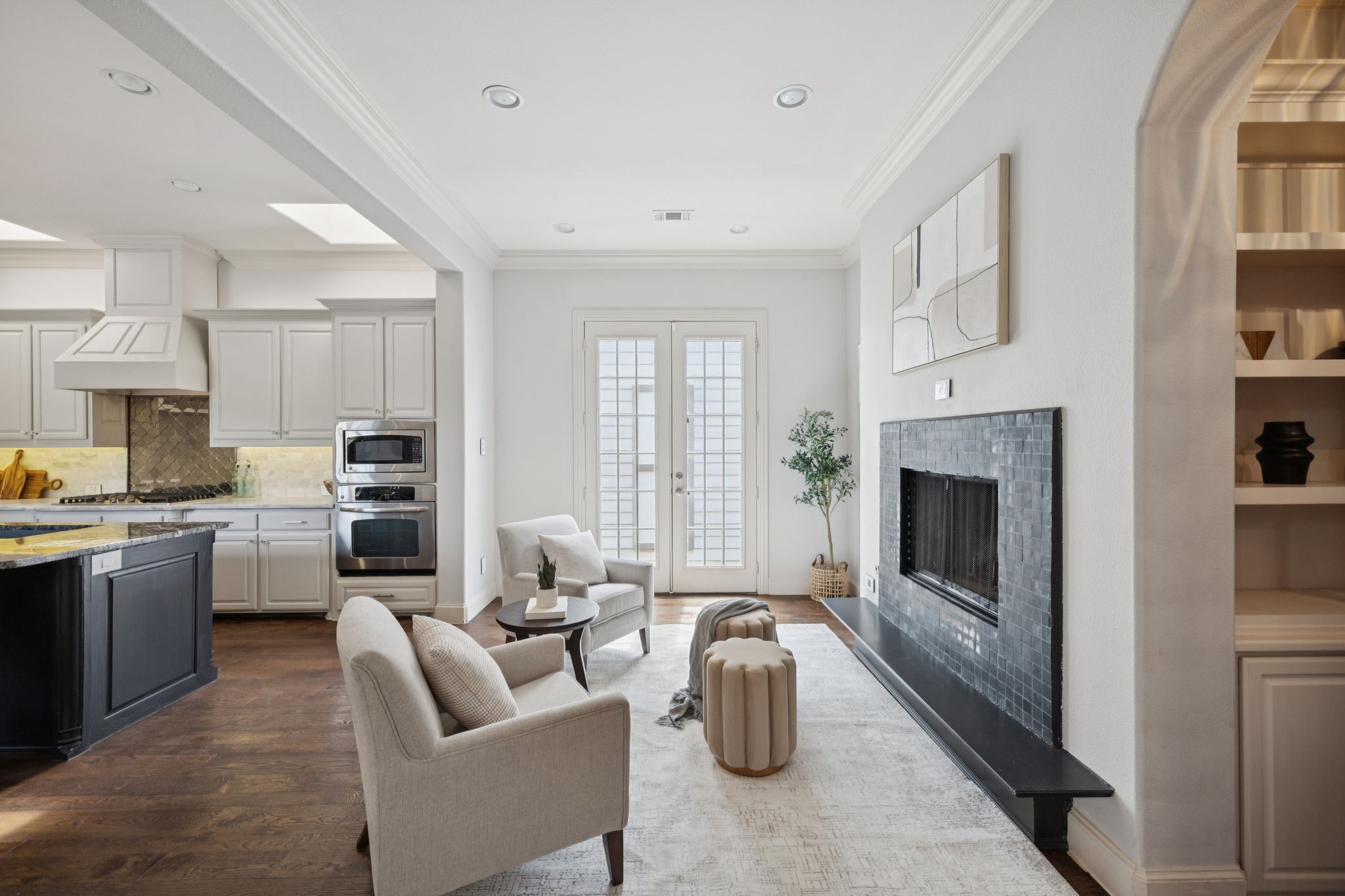 800 Chapel Hill Lane