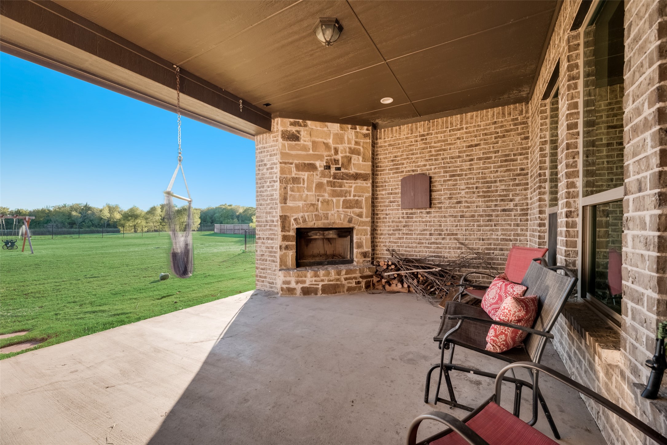 108 Springfield Lakes Drive