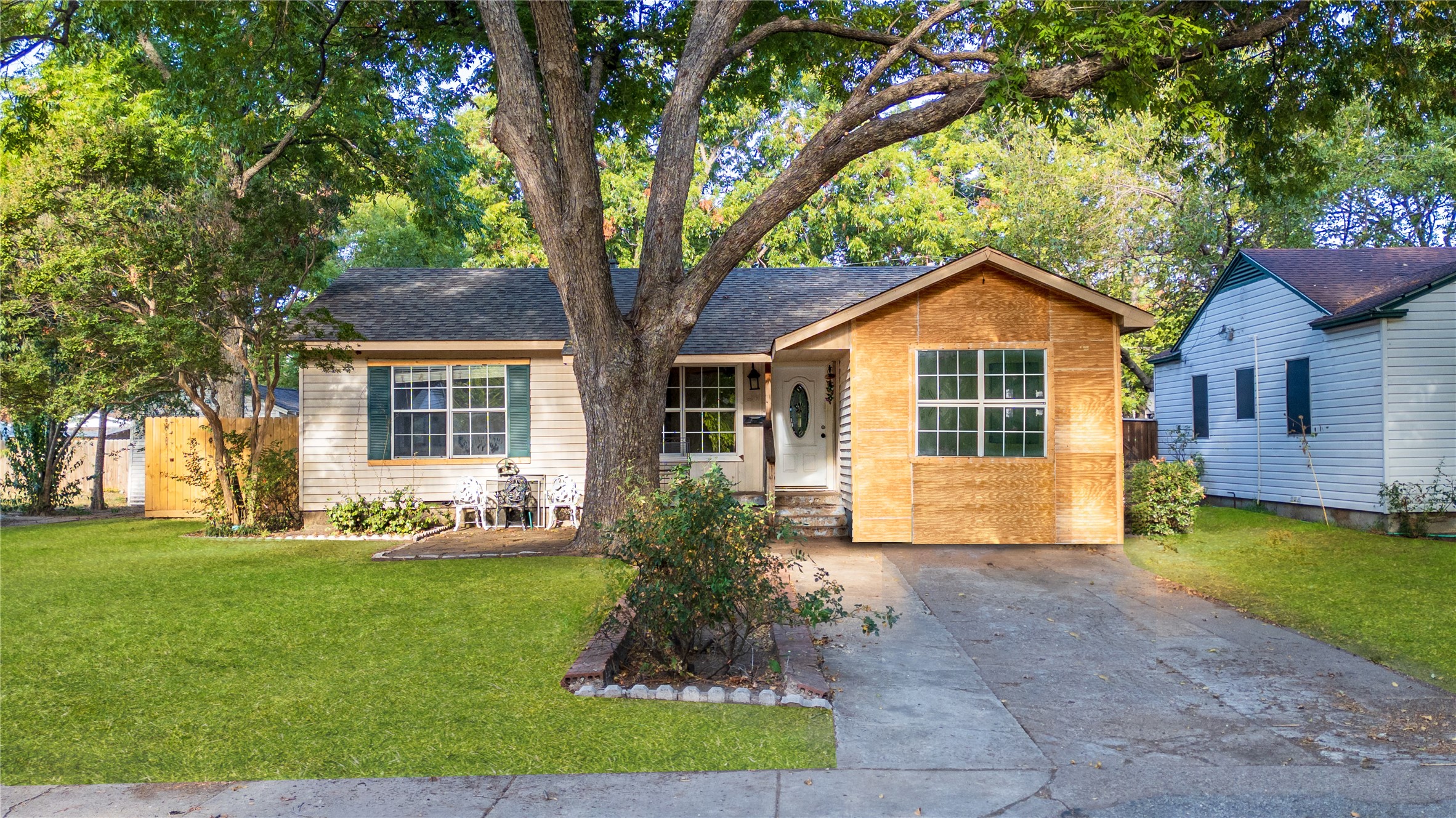 119 Bowman Street