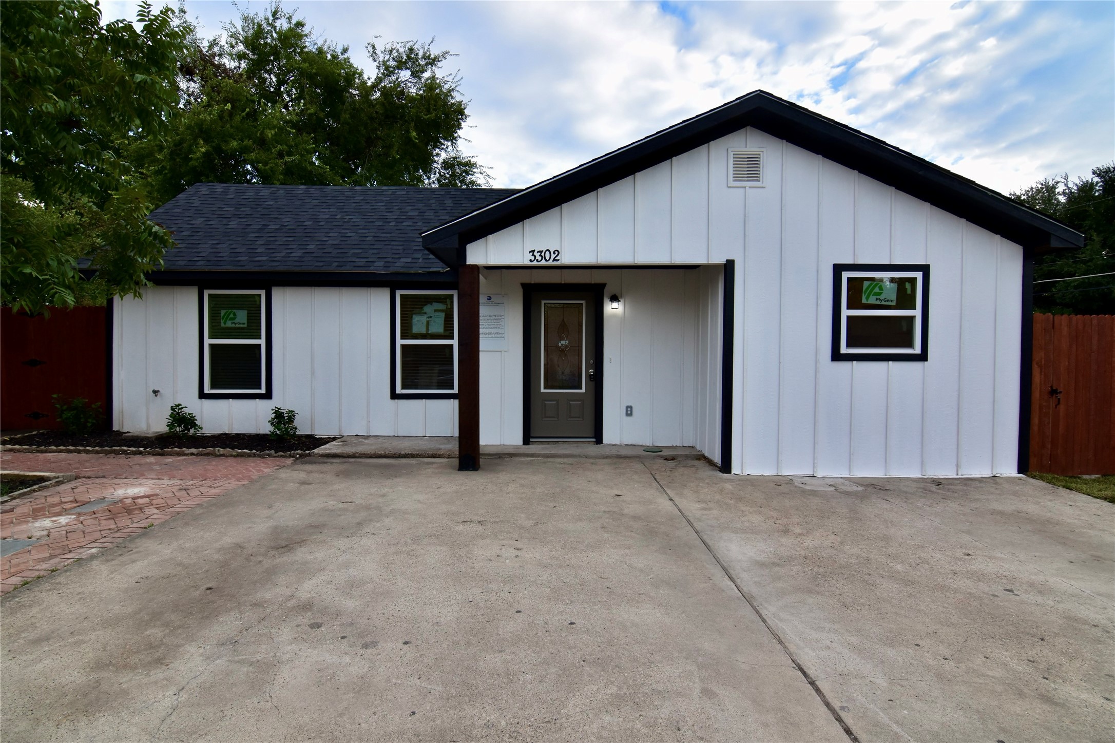 3302 Clydedale Drive