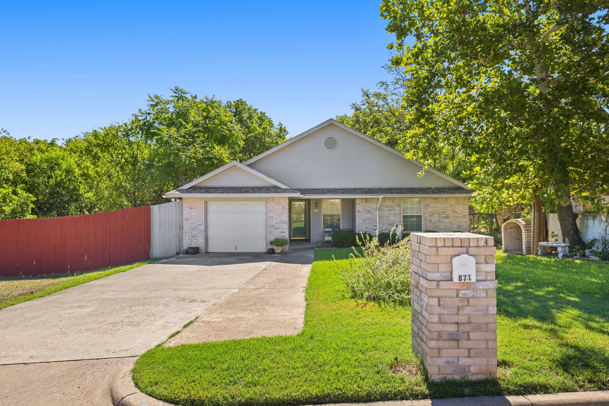 871 Mirike Drive