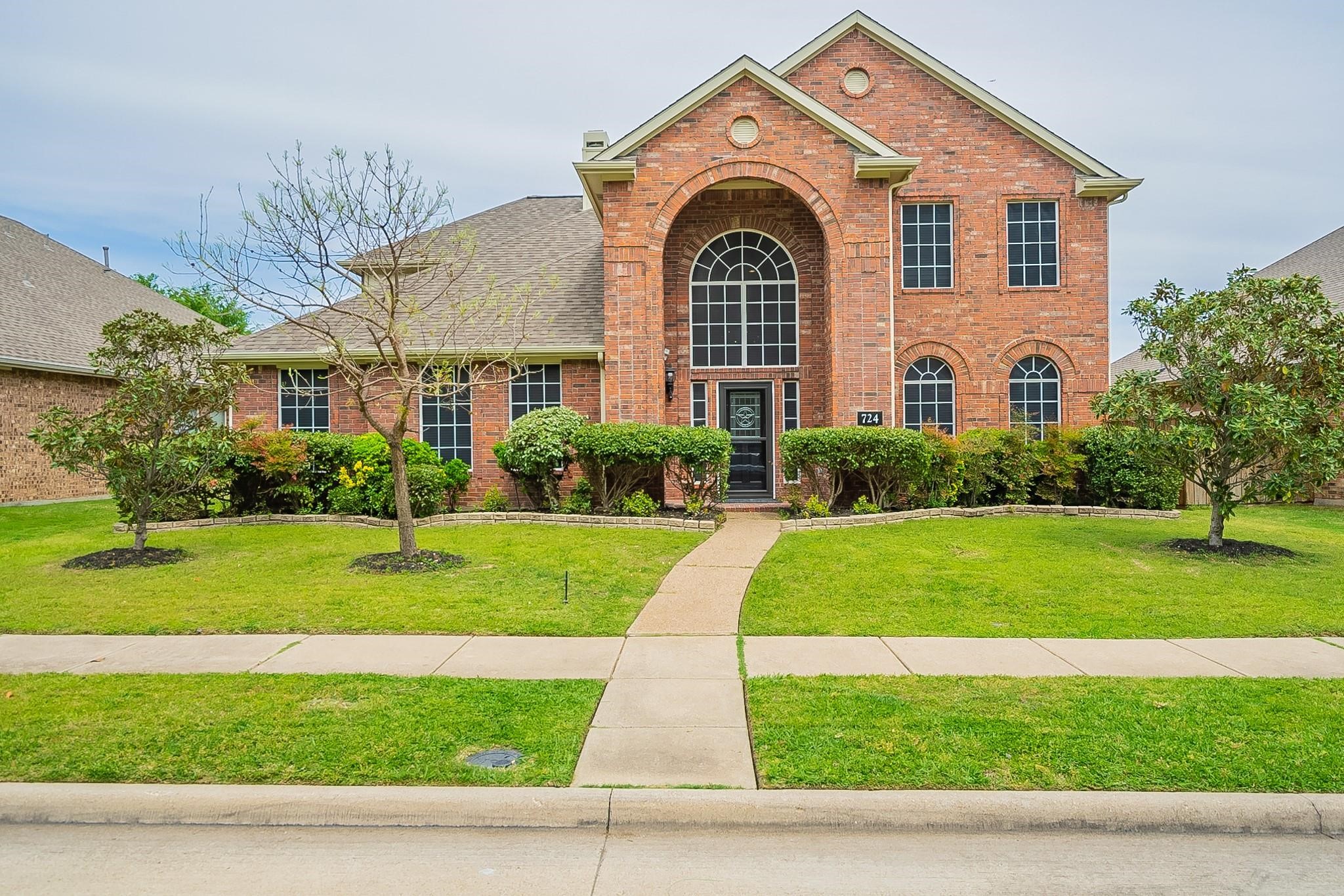 724 Cresthaven Road
