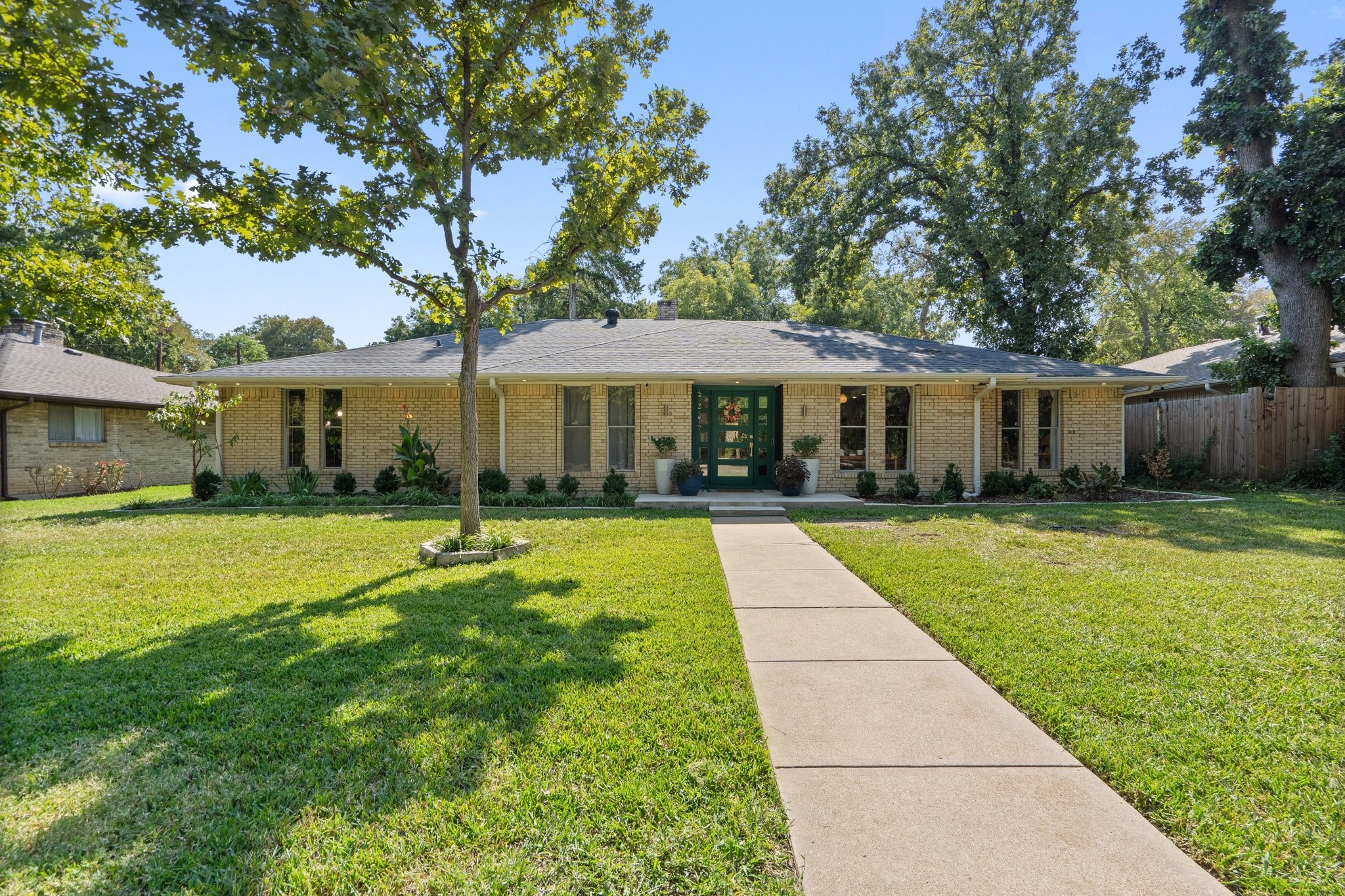 3816 Kiest Valley Parkway