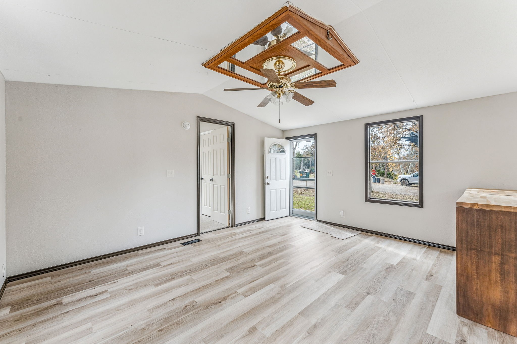 554 Blue Jay Court