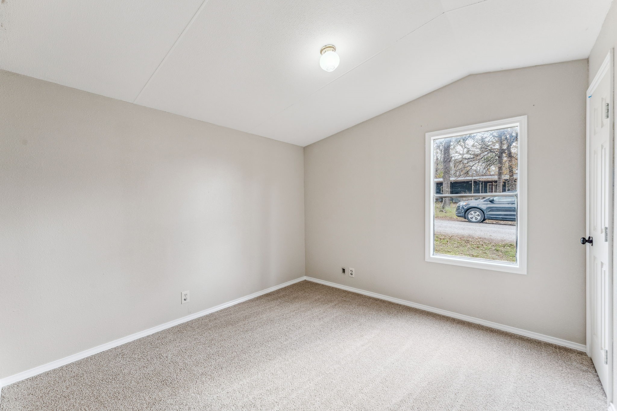 554 Blue Jay Court