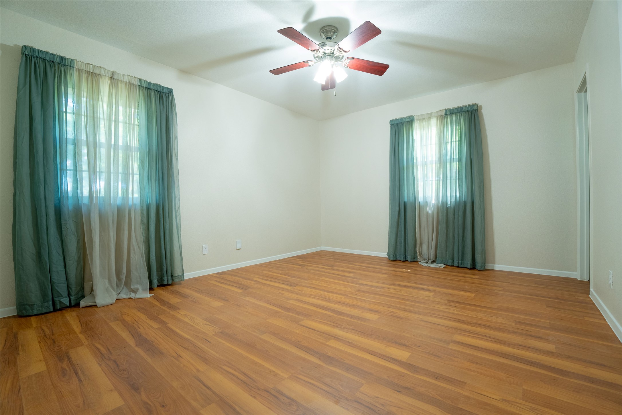 508 Squires Lane