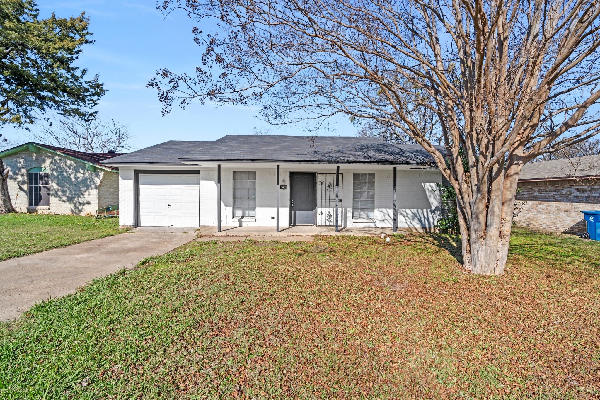 1209 Ridgewood Lane