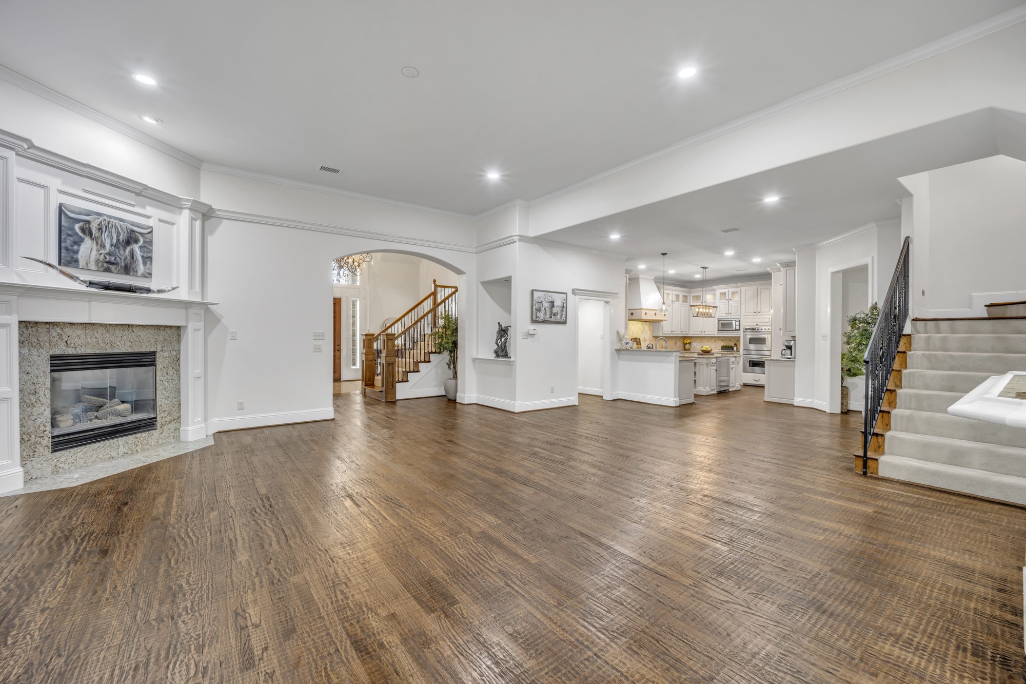 1 Lost Valley Court