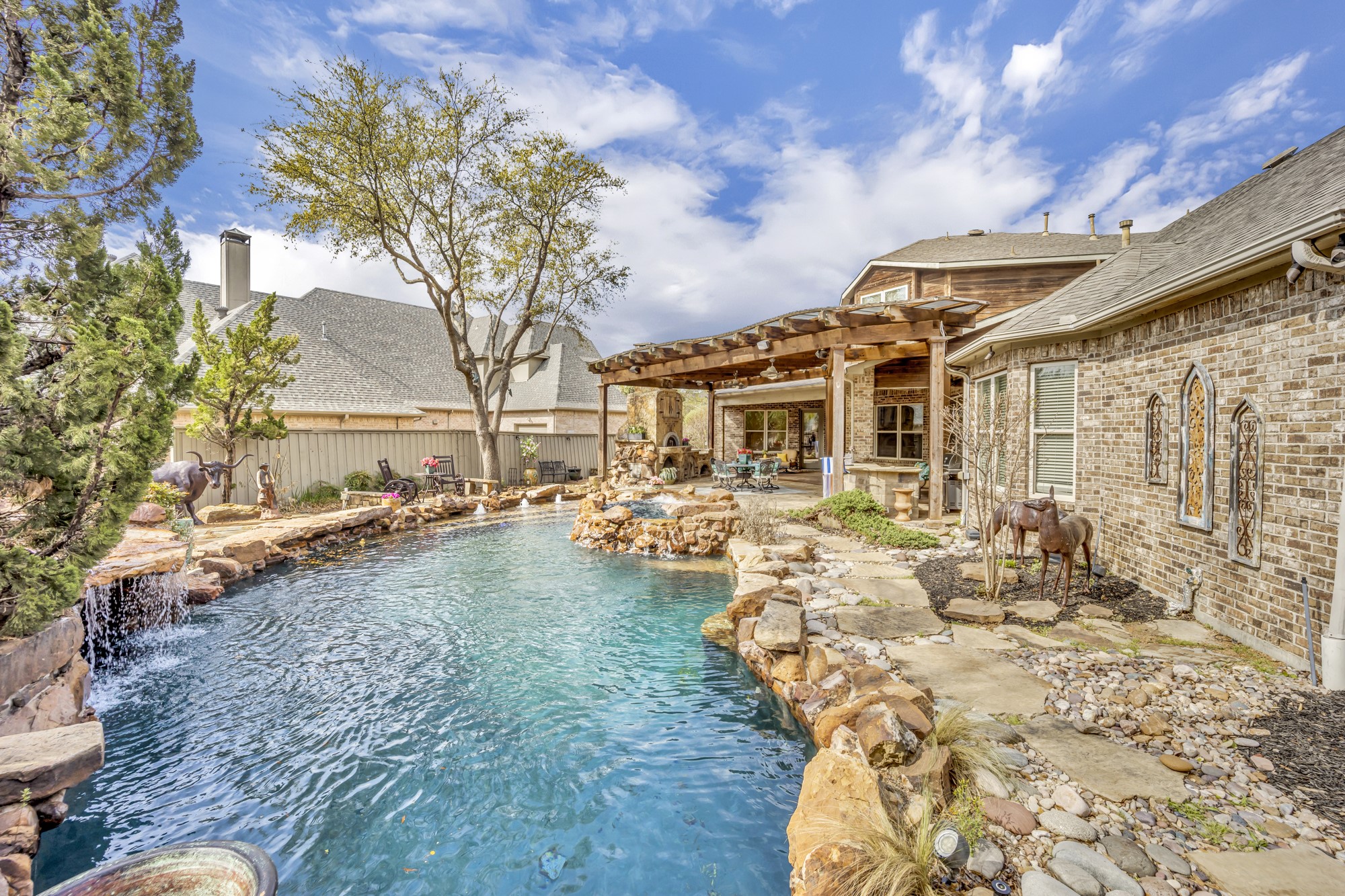 1 Lost Valley Court