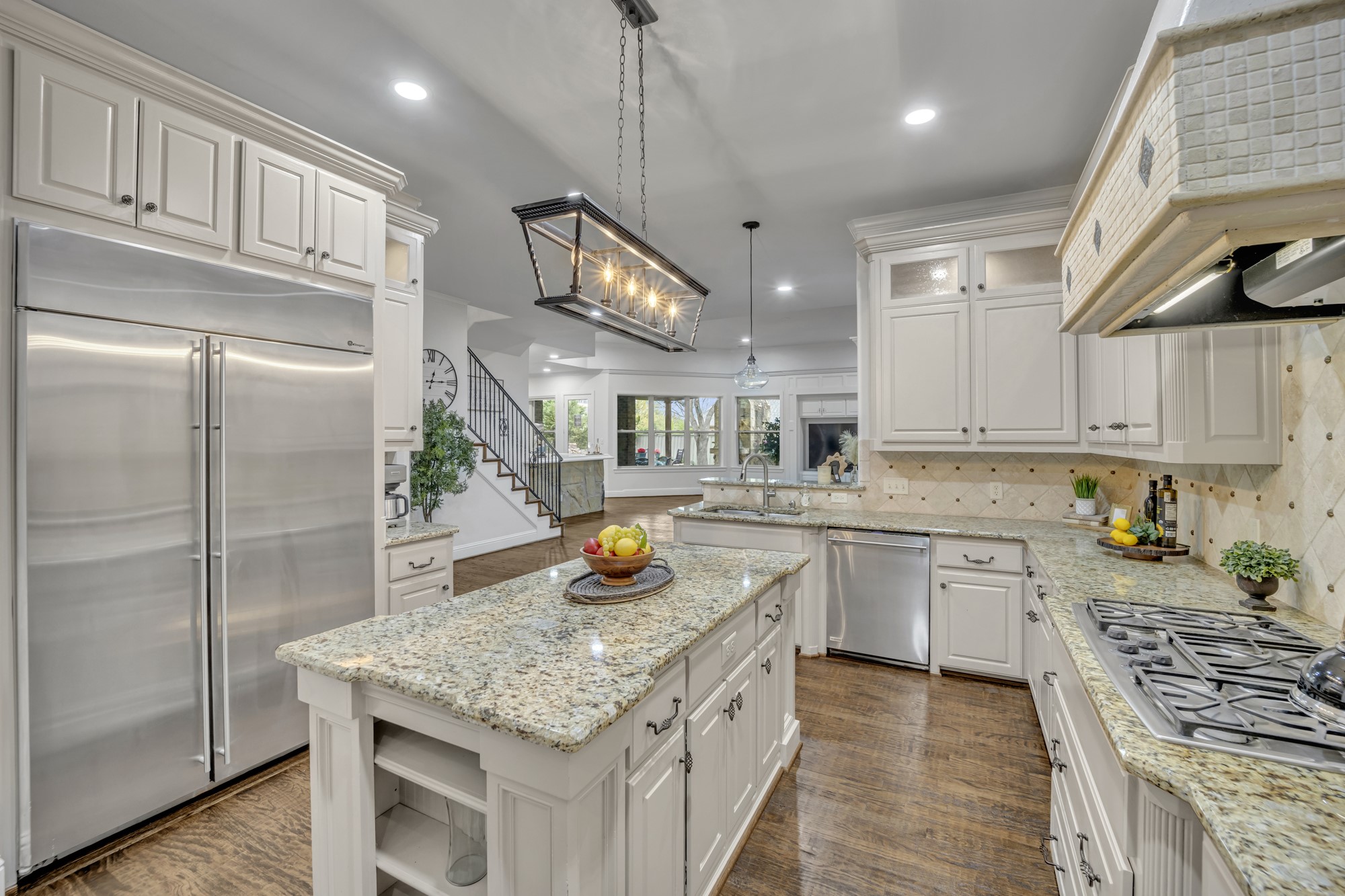 1 Lost Valley Court