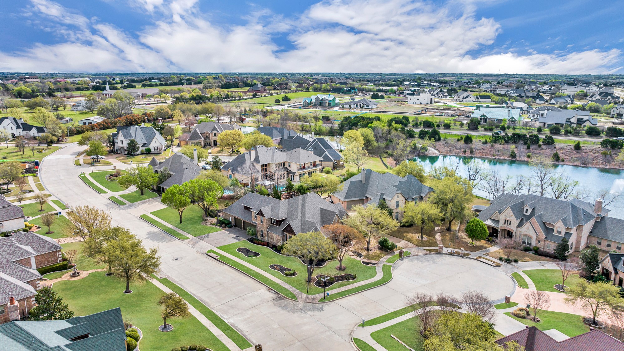 1 Lost Valley Court