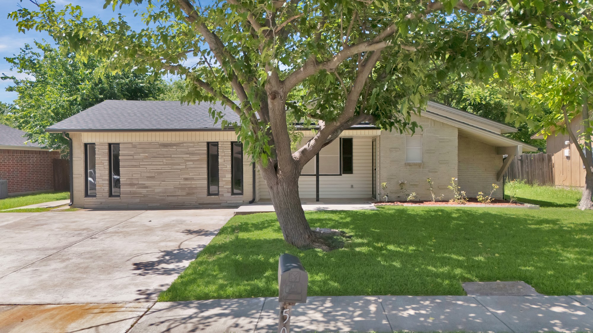 506 Valentine Lane