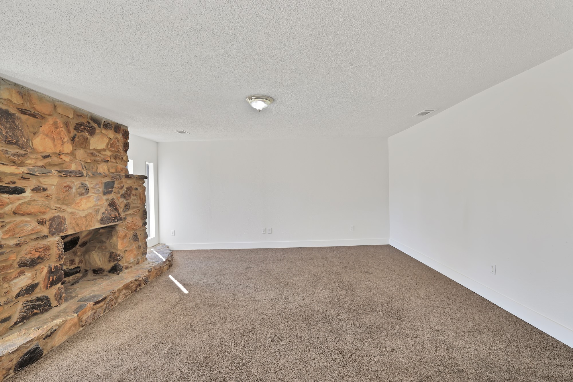 506 Valentine Lane