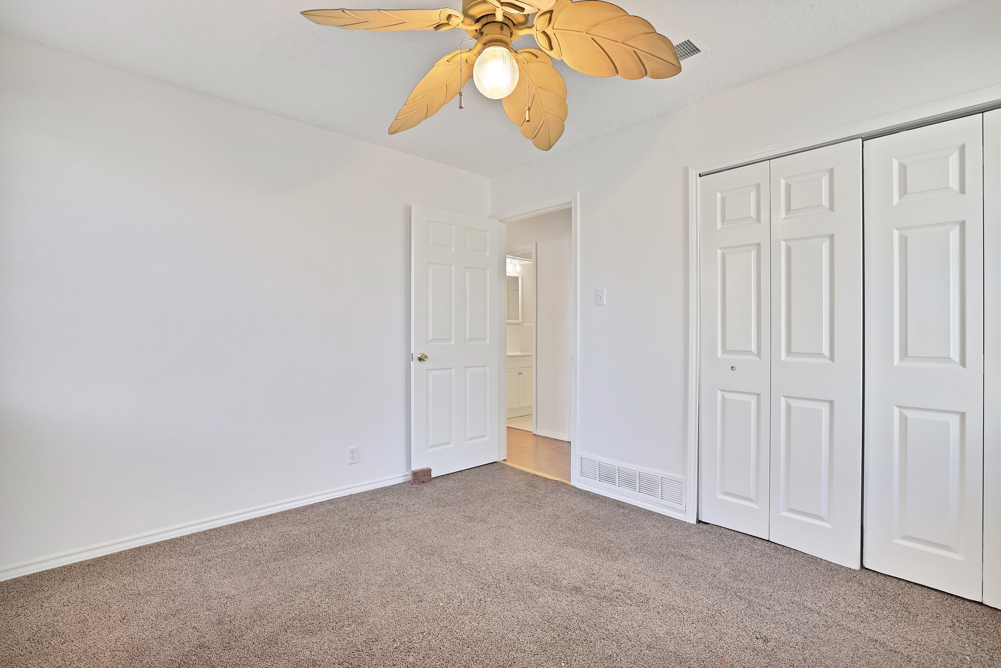 506 Valentine Lane