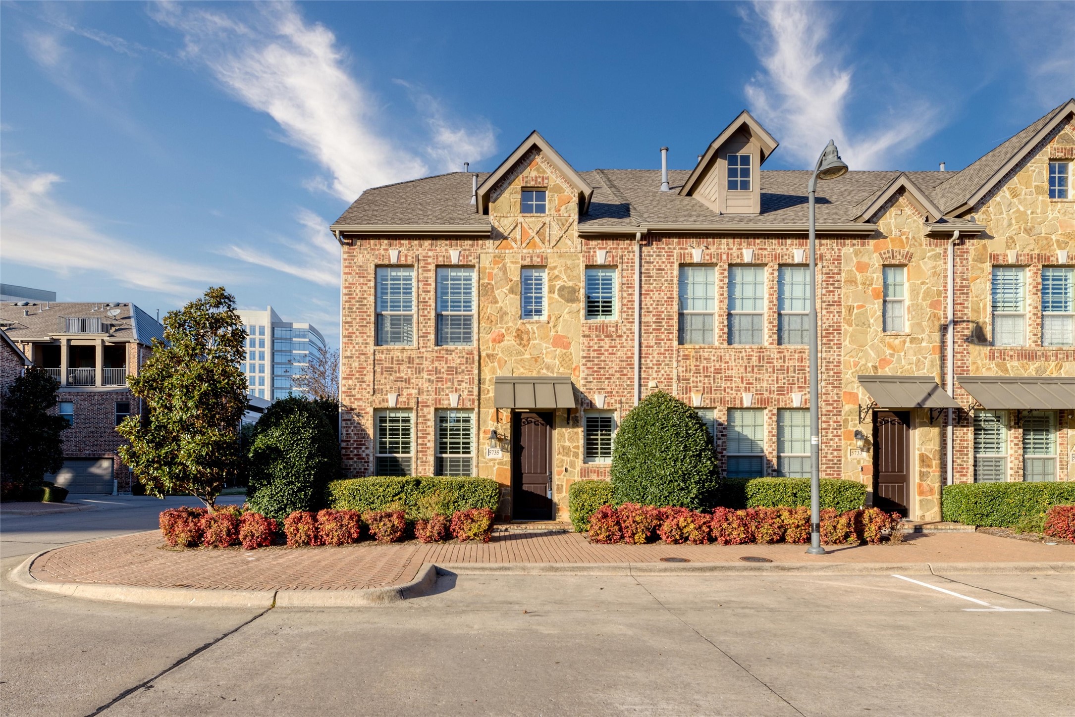 5735 Knox Drive