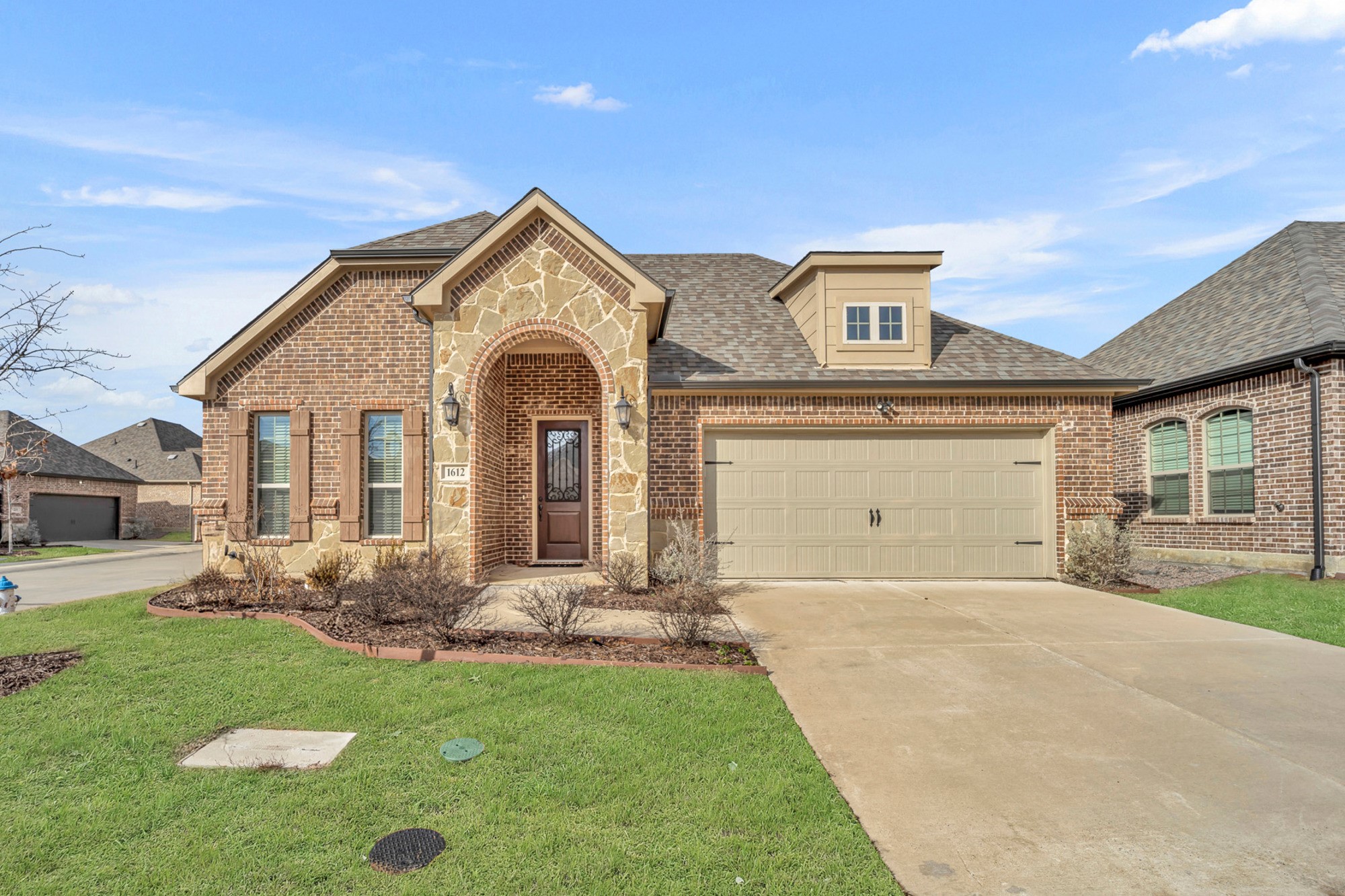 1612 Madrid Way