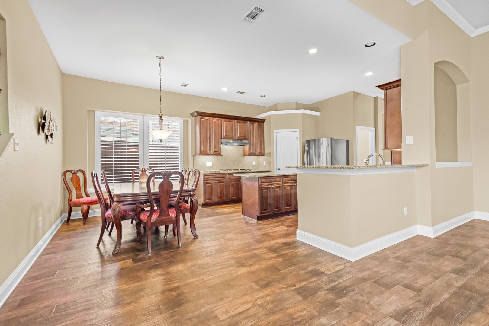 1613 Boxwood Lane