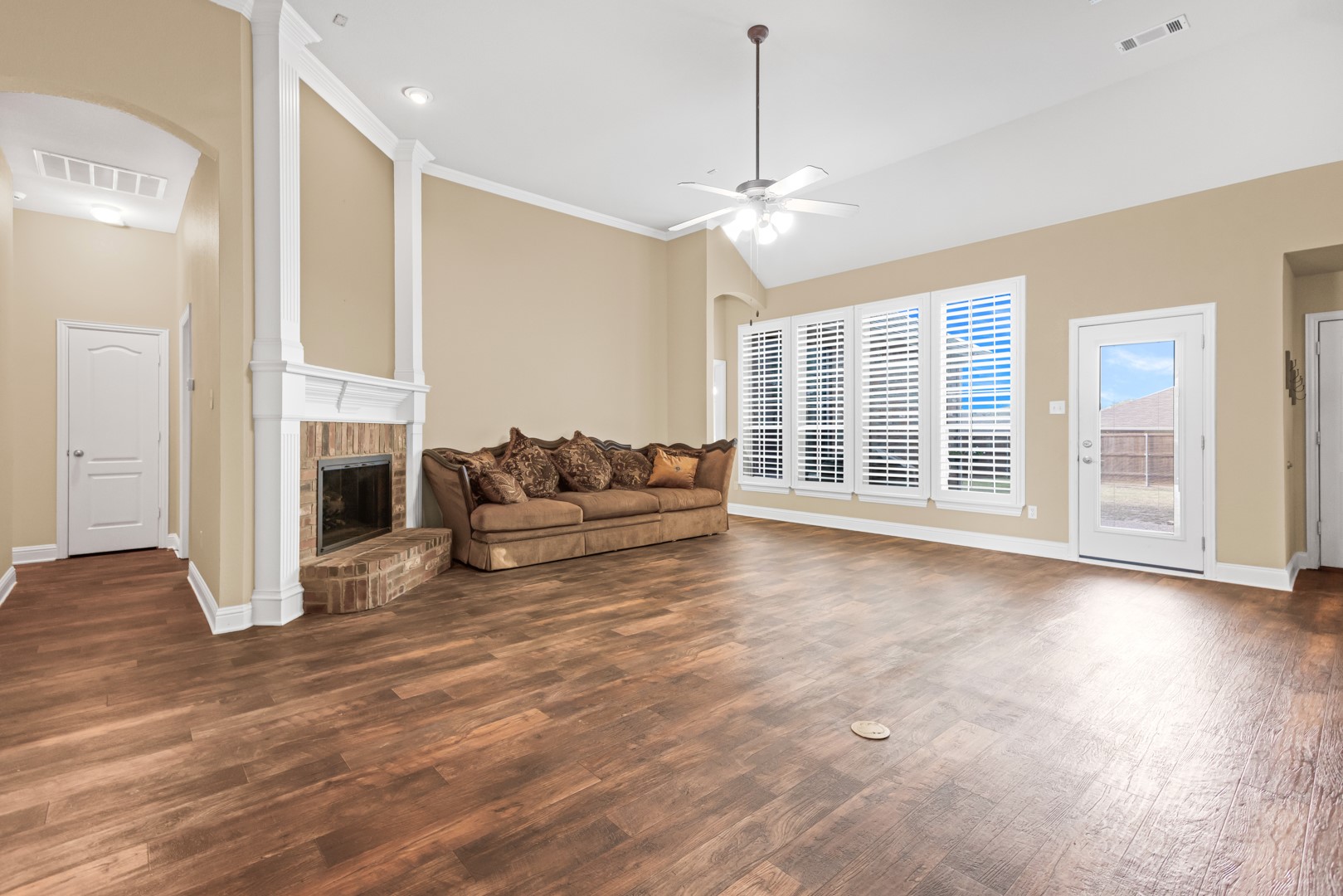 1613 Boxwood Lane