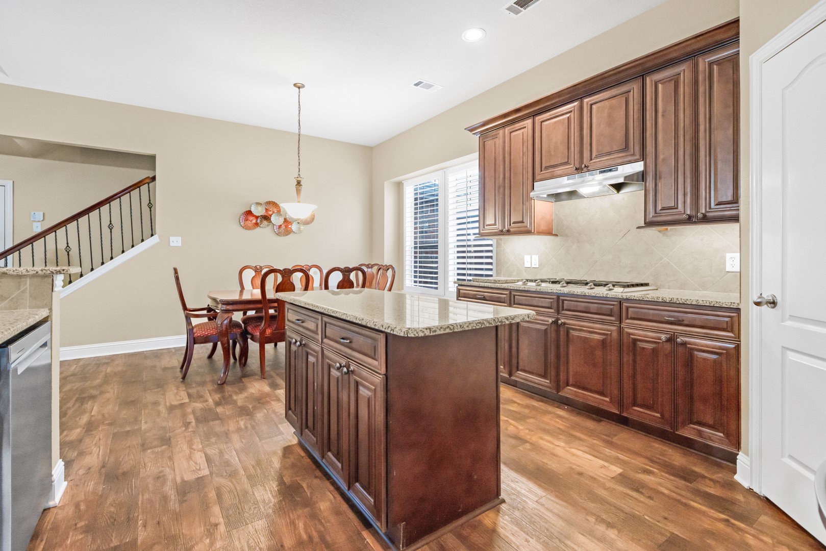1613 Boxwood Lane