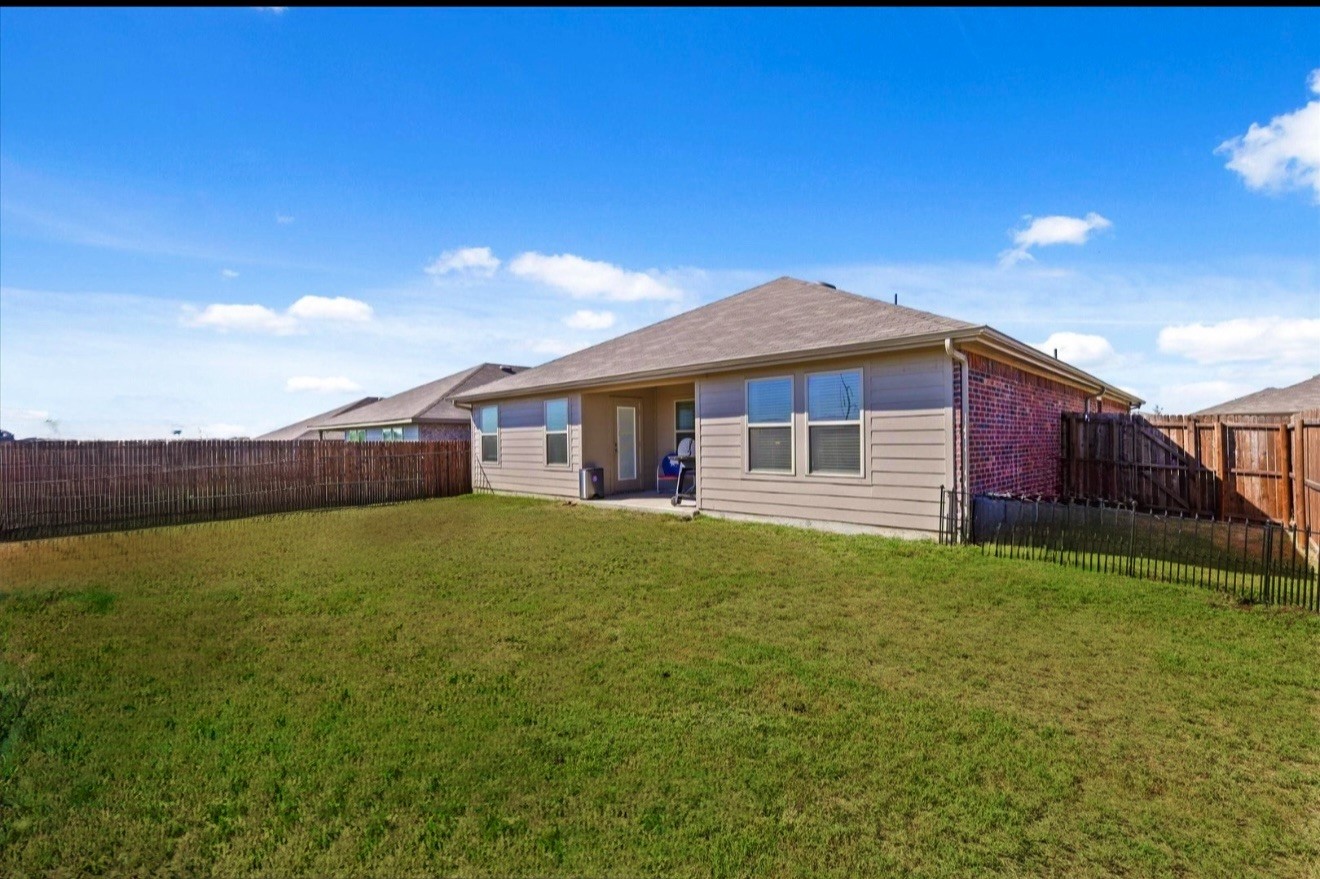 1209 Willowbend Way