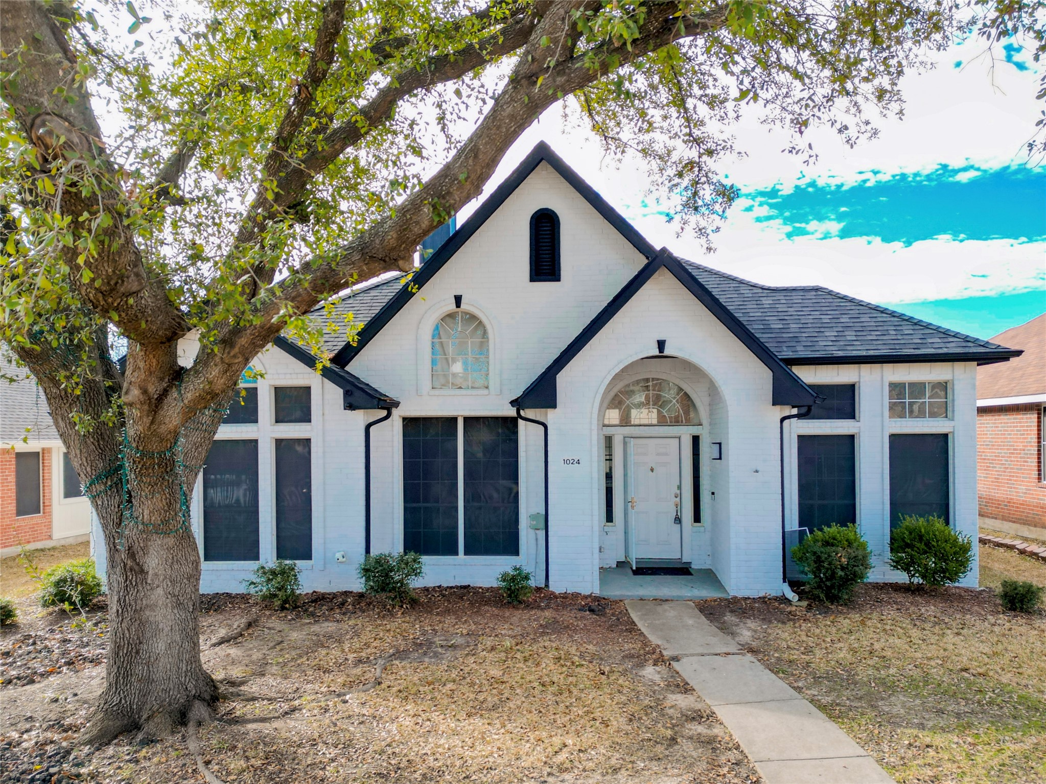 1024 E Grubb Drive