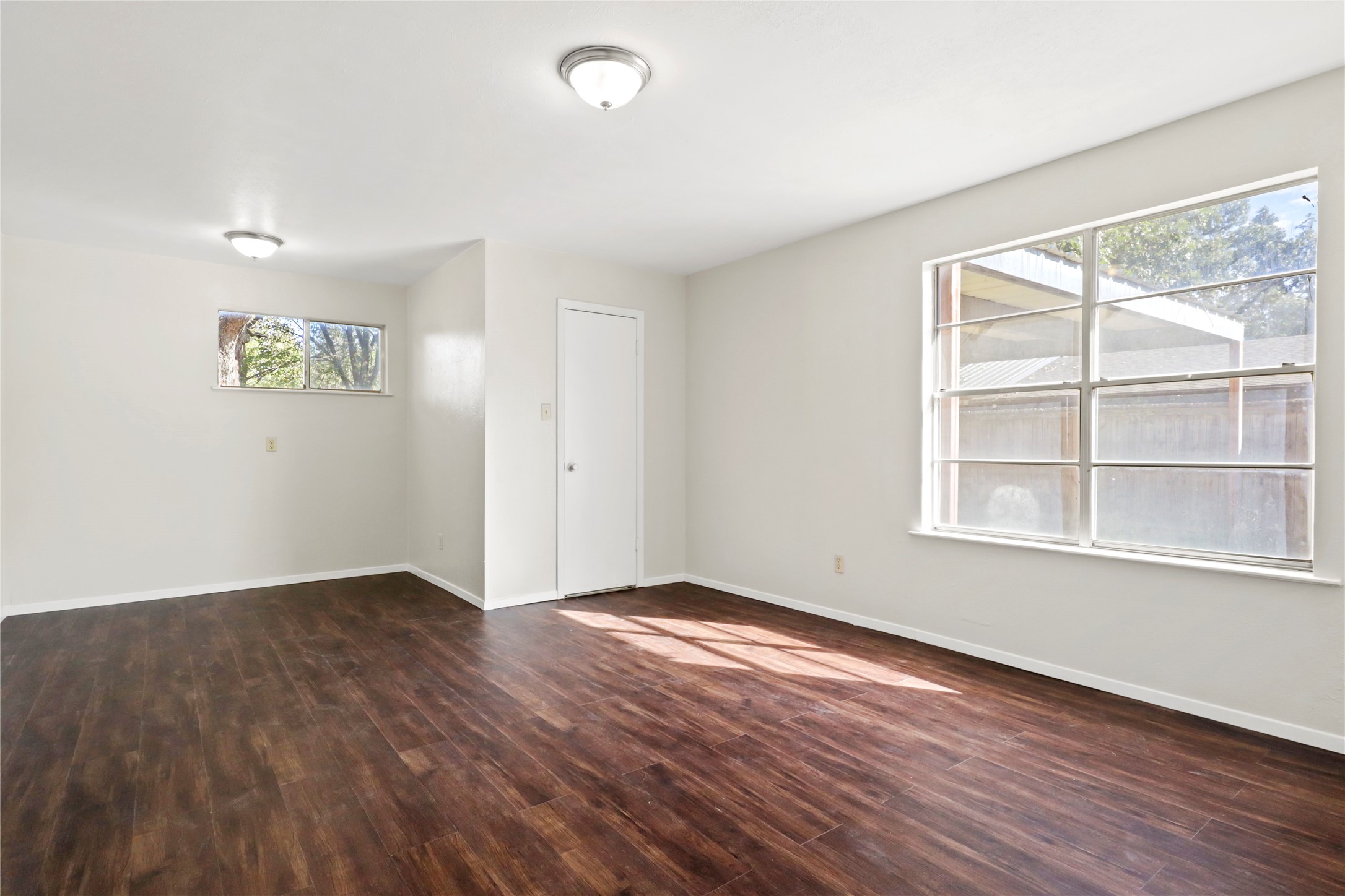 4820 White Oak Lane